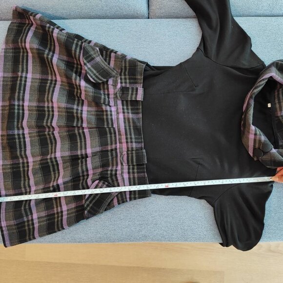 Fall/winter dress in purple and black - Picture 2 of 4